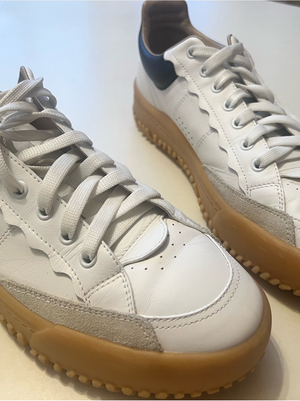 Chloé Franckie Low-Top Sneakers - Women's Size 40 - Picture 3 of 7